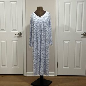 Eileen West Womans Nightgown Size XL